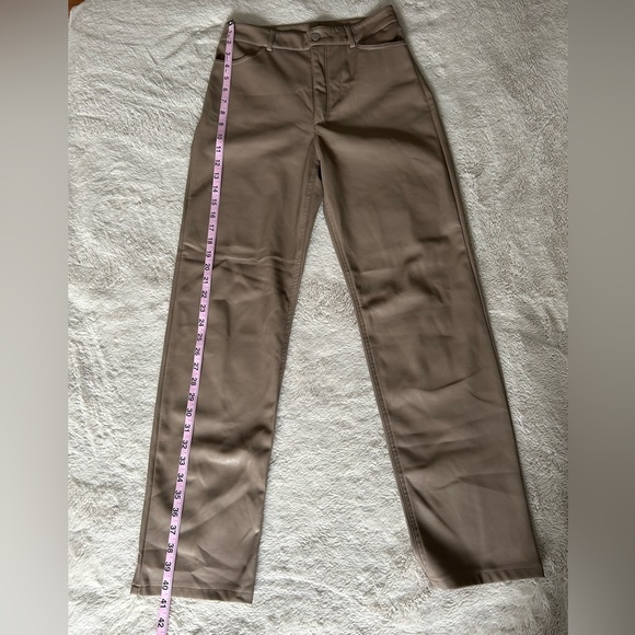 Dynamite Gisele faux leather straight leg pants - Picture 10 of 10